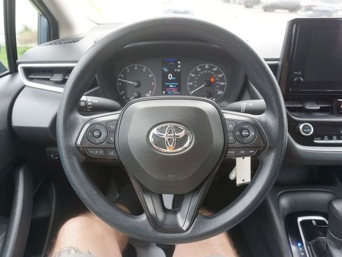 Certified 2023 Toyota Corolla LE FWD image 3