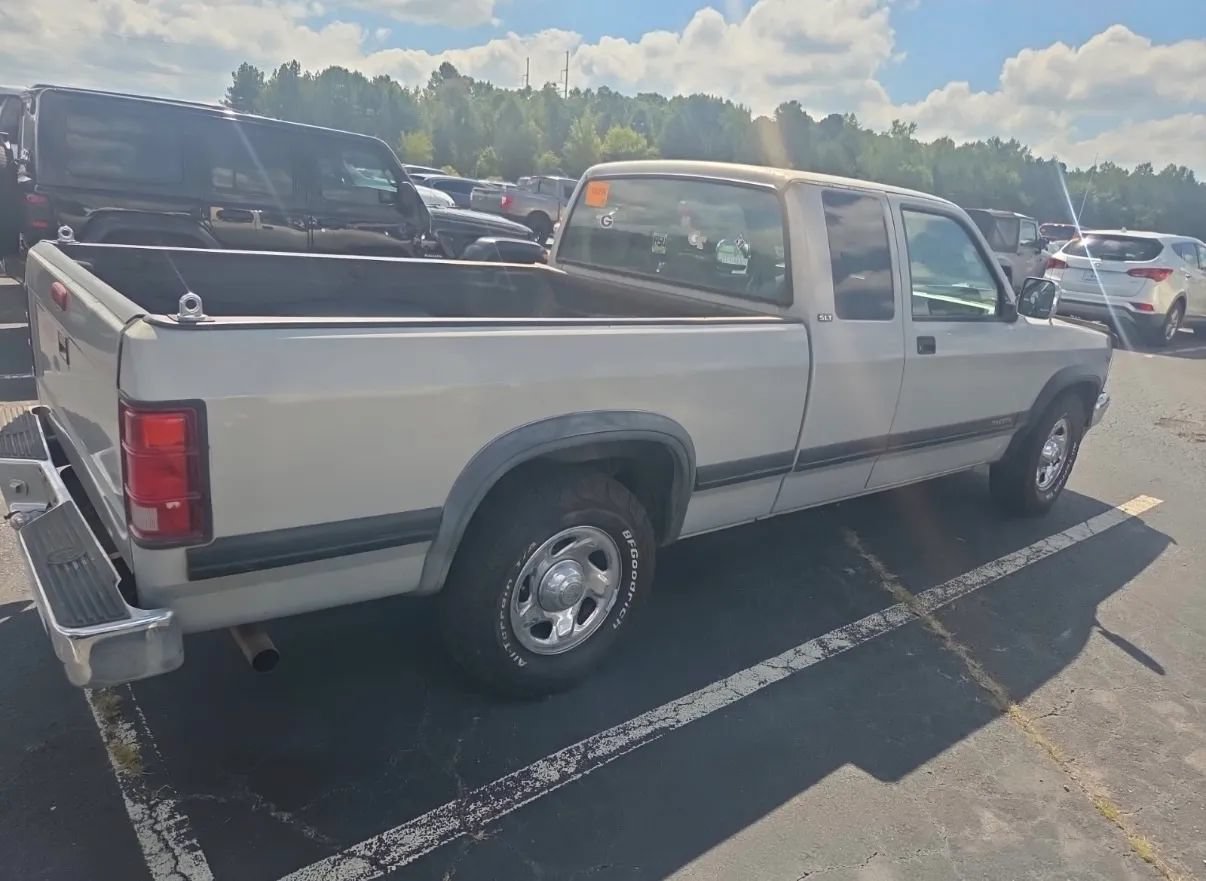 Used 1996 Dodge Dakota Sport RWD image 4