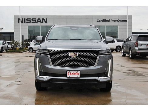 Used 2022 Cadillac Escalade Premium Luxury image 8