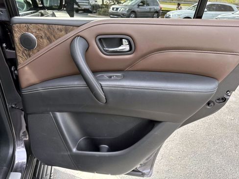 Certified 2024 INFINITI QX80 Premium Select image 19