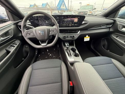 New 2026 Buick Envista Preferred w/ Convenience II Package image 9