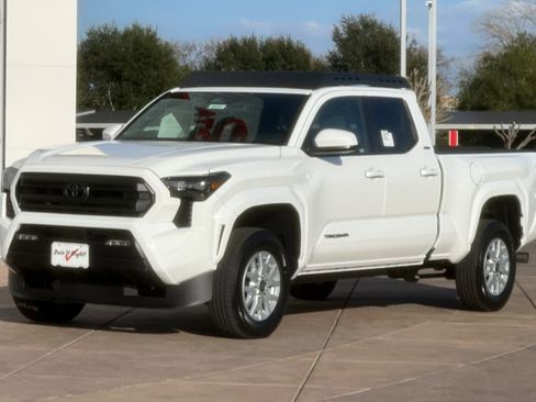 New 2025 Toyota Tacoma SR5 image 40