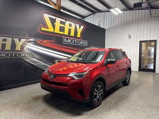 Used 2016 Toyota RAV4 LE video 1