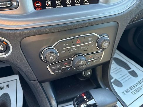 Used 2023 Dodge Charger SXT w/ Blacktop Package AWD/4WD image 30