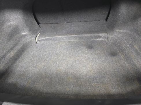 Used 2019 Ford Taurus SEL image 14