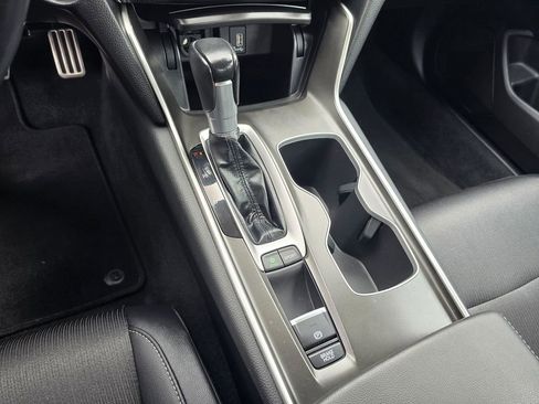 Used 2020 Honda Accord Sport image 24