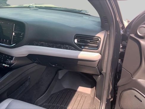 Used 2022 Dodge Durango R/T RWD image 19