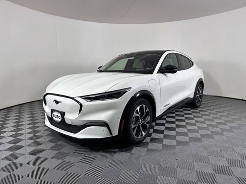 Used 2021 Ford Mustang Mach-E Premium image 12