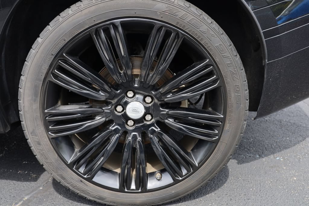 Used 2019 Land Rover Range Rover Velar R-Dynamic SE AWD/4WD image 43