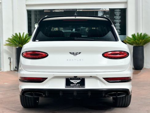 Used 2023 Bentley Bentayga image 7