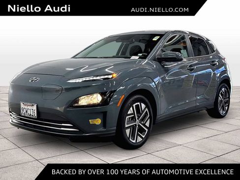 Used 2023 Hyundai Kona SEL FWD image 1