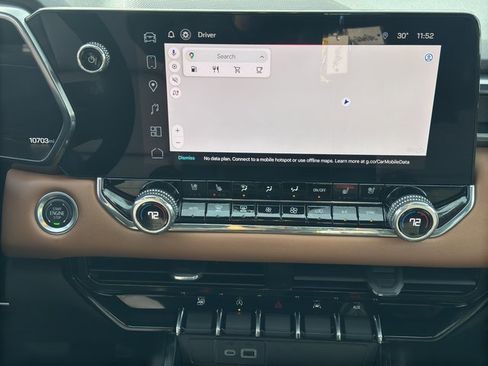 Certified 2025 GMC Canyon AT4 w/ Technology Plus Package image 20