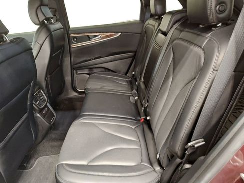 Used 2019 Lincoln Nautilus Reserve image 13