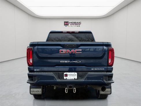 Used 2022 GMC Sierra 3500 Denali image 6