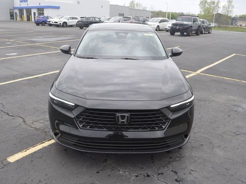 Certified 2023 Honda Accord EX image 2