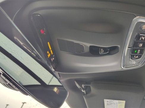 Used 2018 Volvo XC90 T6 R-Design w/ Convenience Package image 26