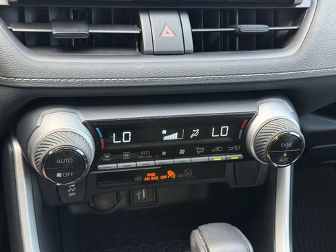 Certified 2024 Toyota RAV4 LE AWD/4WD image 28
