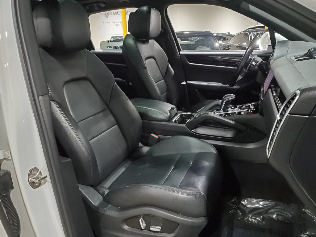 Used 2020 Porsche Cayenne AWD/4WD image 13