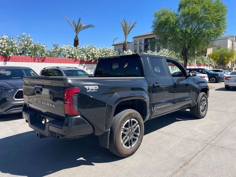 Used 2024 Toyota Tacoma TRD Sport w/ TRD Sport Upgrade Package image 3