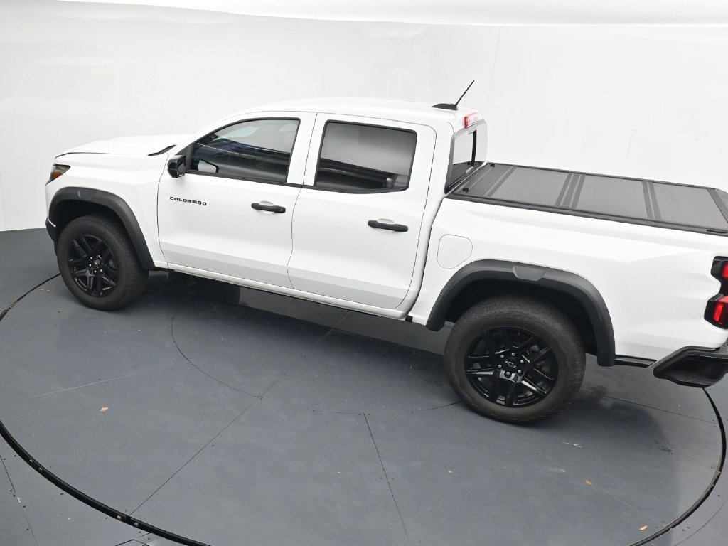 Used 2024 Chevrolet Colorado Trail Boss w/ Technology Package AWD/4WD image 27