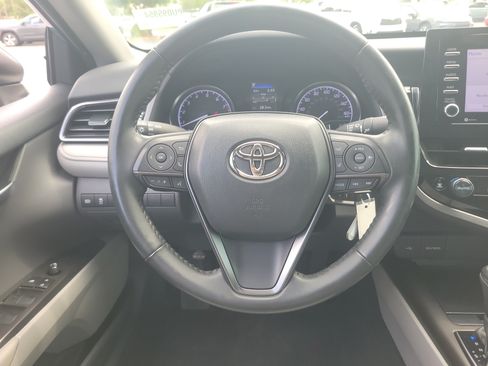 Used 2023 Toyota Camry SE FWD image 15
