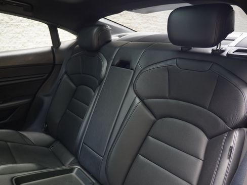 Used 2022 Porsche Taycan RWD image 28