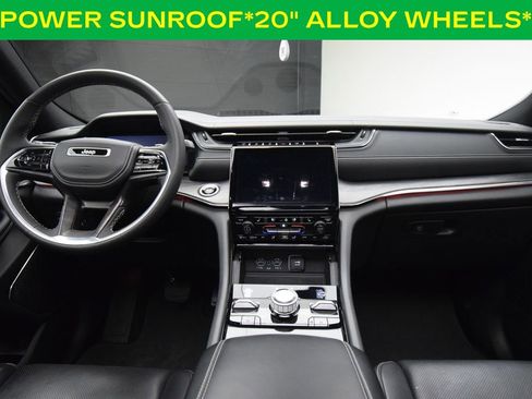 Used 2023 Jeep Grand Cherokee Overland w/ Luxury Tech Group IV AWD/4WD image 4