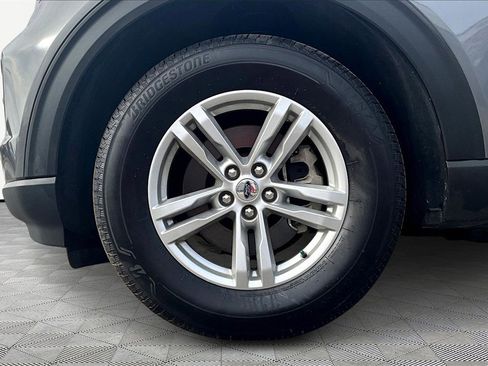 Used 2022 Ford Explorer XLT image 9