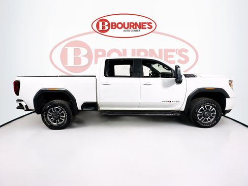 Used 2021 GMC Sierra 2500 AT4 w/ Snow Plow Prep/Camper Package AWD/4WD image 11
