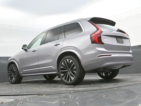 New 2026 Volvo XC90 B6 Plus w/ Protection Package Premier image 26