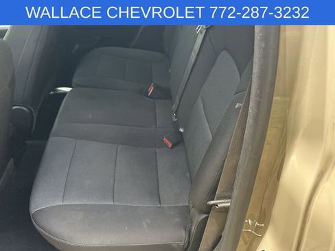 Used 2024 Chevrolet Colorado W/T RWD image 12