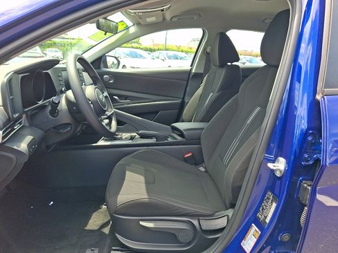 Certified 2023 Hyundai Elantra SEL FWD image 13