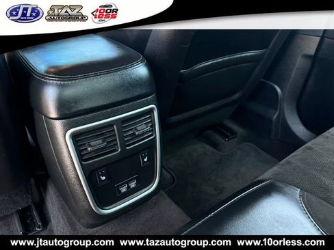 Used 2018 Dodge Charger R/T Scat Pack w/ Dynamics Package RWD image 18
