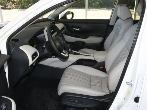 New 2026 Honda HR-V EX-L image 3