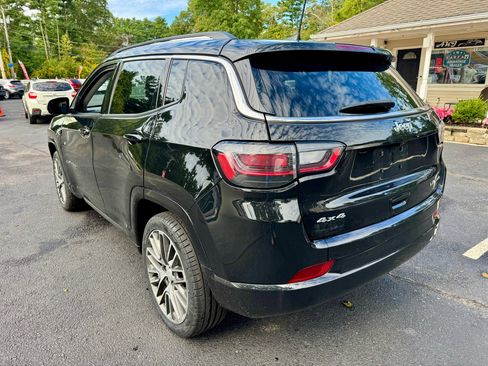 Used 2022 Jeep Compass Limited w/ Elite Group image 7