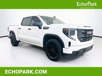 Used 2025 GMC Sierra 1500 Pro w/ Graphite Edition