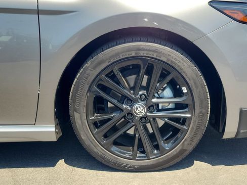 Used 2025 Toyota Camry SE w/ Convenience Package FWD image 7
