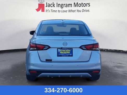 New 2025 Nissan Versa SV w/ Trunk Package image 4