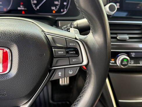 Used 2018 Honda Accord Sport image 45