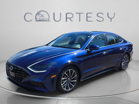 Used 2020 Hyundai Sonata Limited w/ Cargo Package FWD image 1