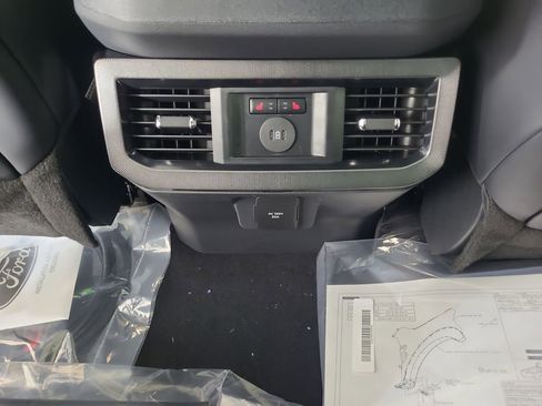 New 2026 Ford F450 Platinum w/ FX4 Off-Road Package image 18