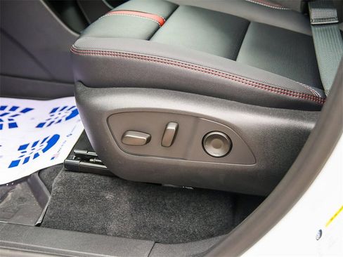 New 2026 Chevrolet Traverse RS w/ LPO, Floor Liner Package image 29