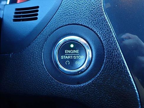 Used 2017 Ford Explorer XLT w/ Equipment Group 202A image 23