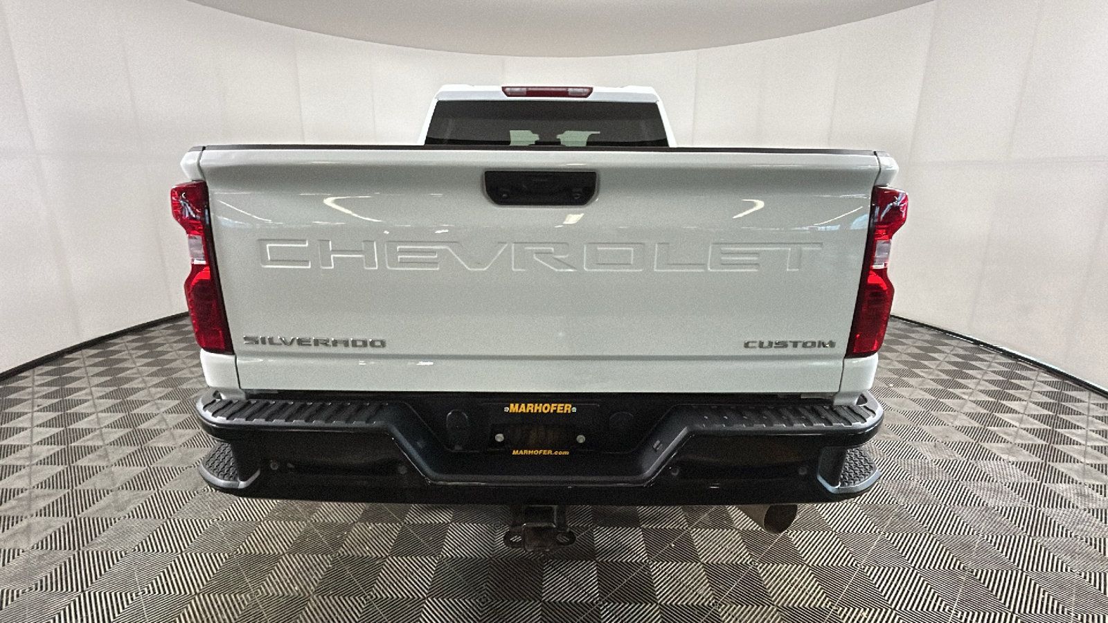 Used 2024 Chevrolet Silverado 2500 Custom w/ Custom Value Package AWD/4WD image 4