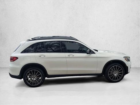 Used 2022 Mercedes-Benz GLC 300 image 4