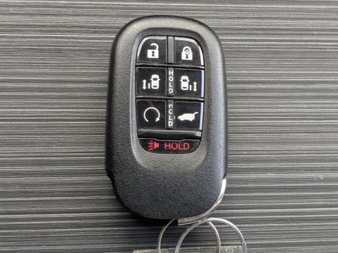 Used 2025 Honda Odyssey Touring image 45