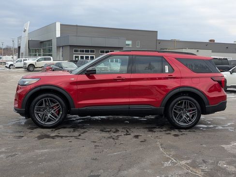 New 2026 Ford Explorer ST-Line w/ ST-Line Street Pack image 7