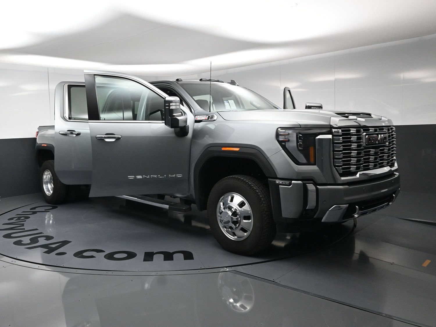 Used 2026 GMC Sierra 3500 Denali w/ Denali Reserve Package AWD/4WD image 15