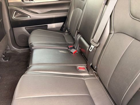 Certified 2026 INFINITI QX60 Luxe w/ Family Package FWD image 16