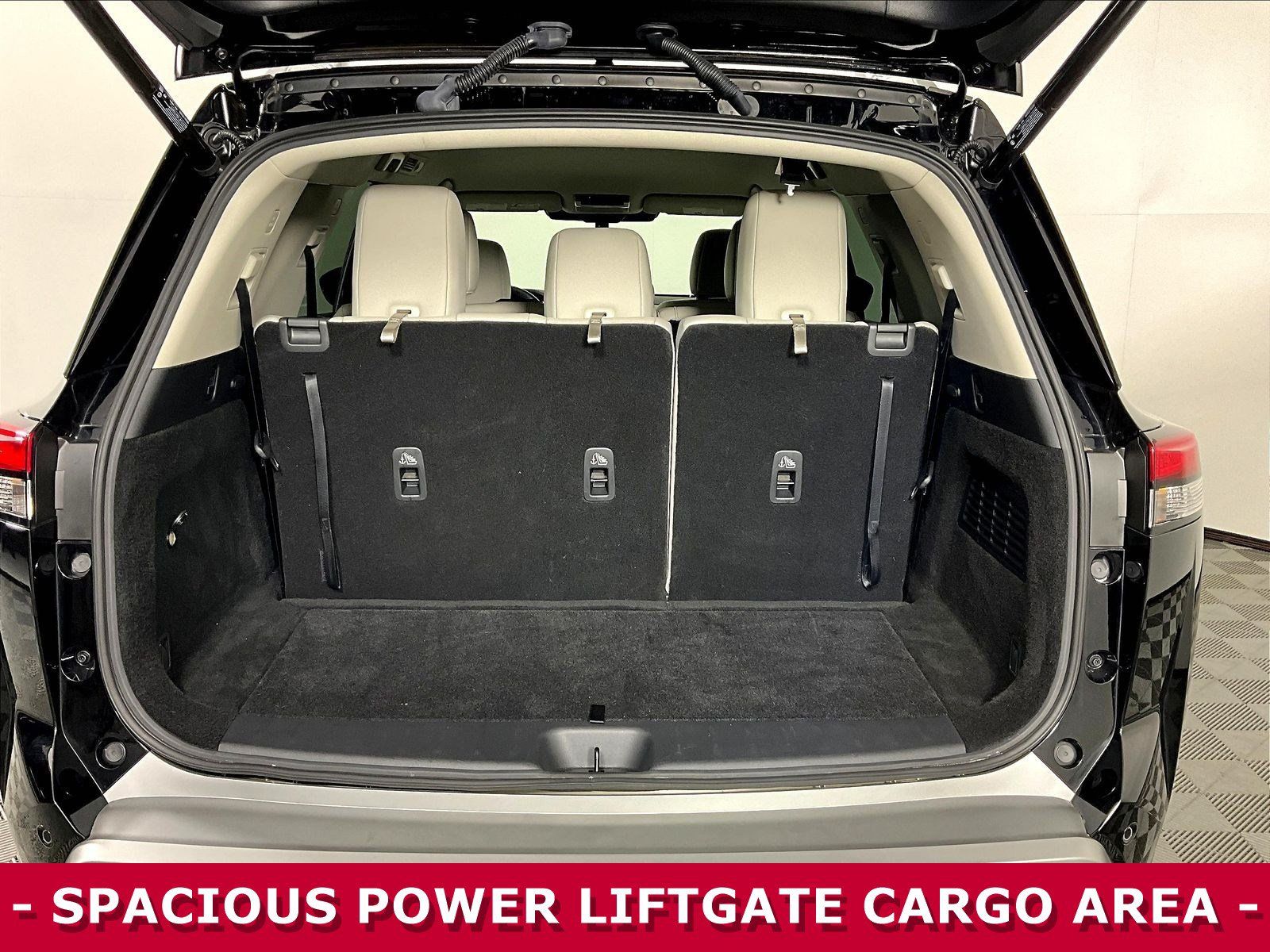 Certified 2025 Nissan Pathfinder SL AWD/4WD image 36